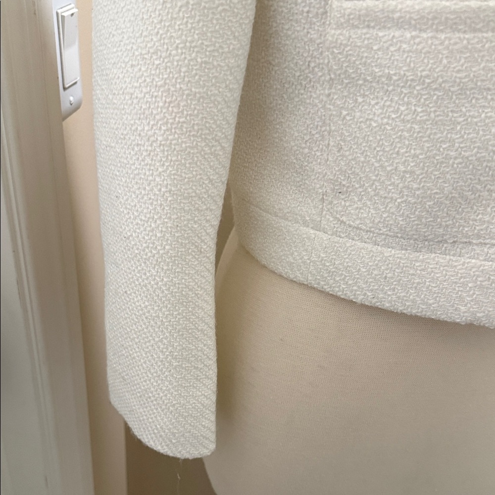NWT J Crew Cropped Ivory Tweed Button-Front Jacket - Picture 3 of 8